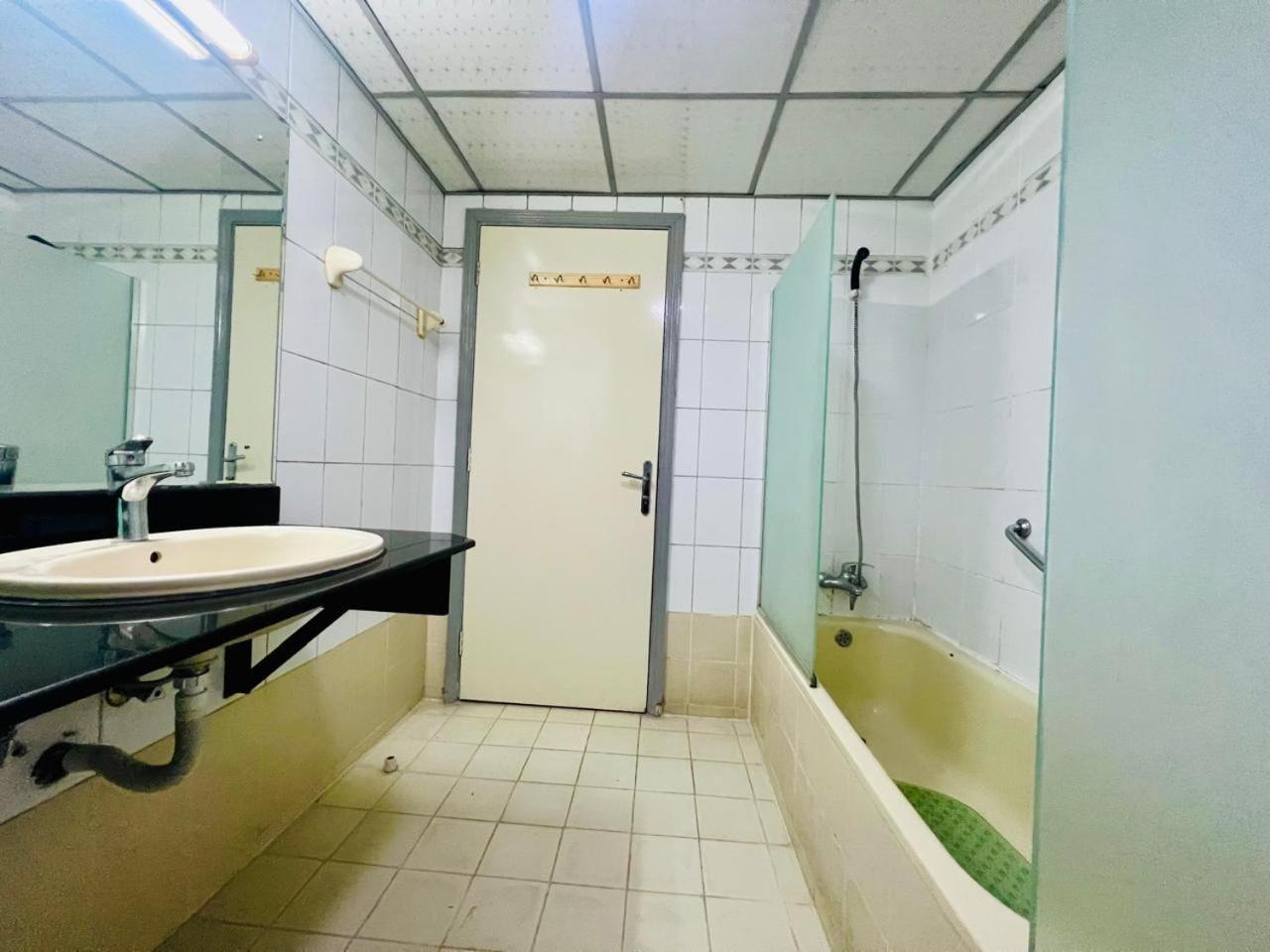 Sky Hotel Apartments Ντουμπάι Εξωτερικό φωτογραφία