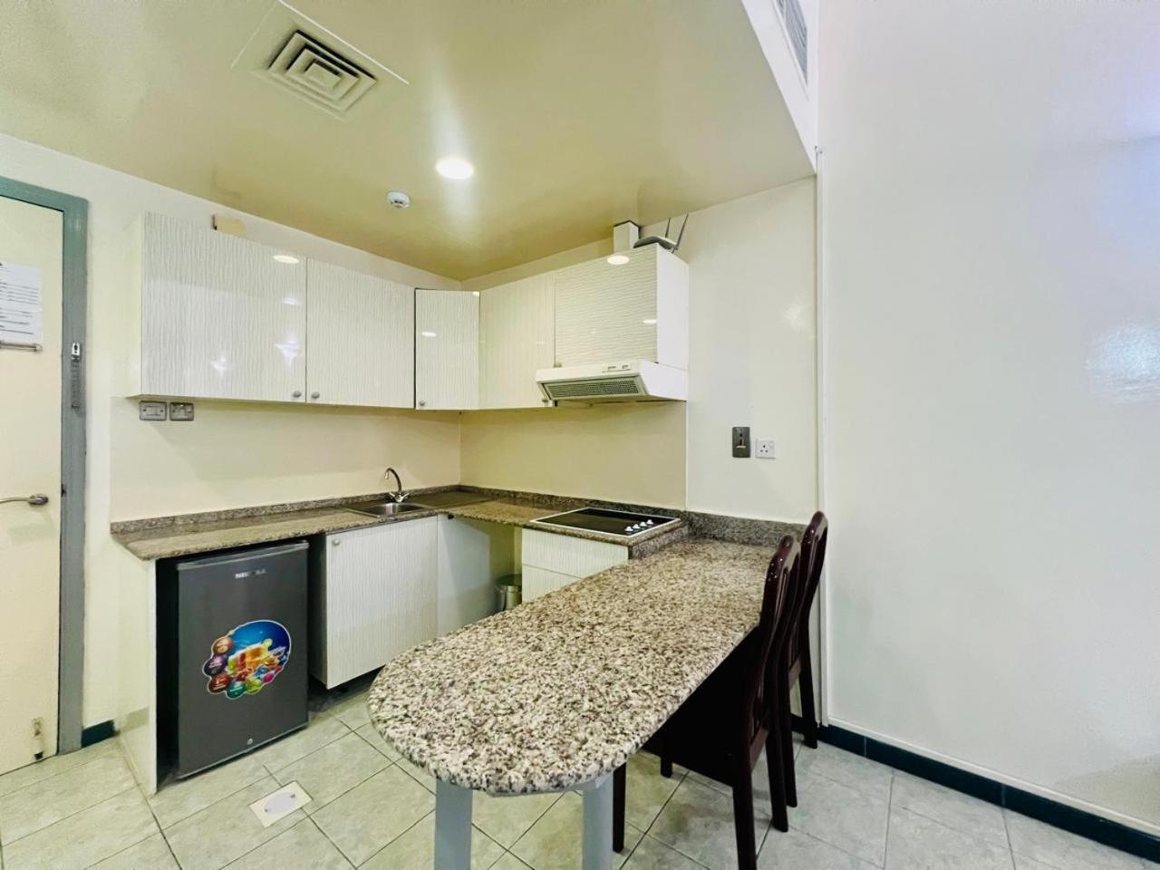 Sky Hotel Apartments Ντουμπάι Εξωτερικό φωτογραφία