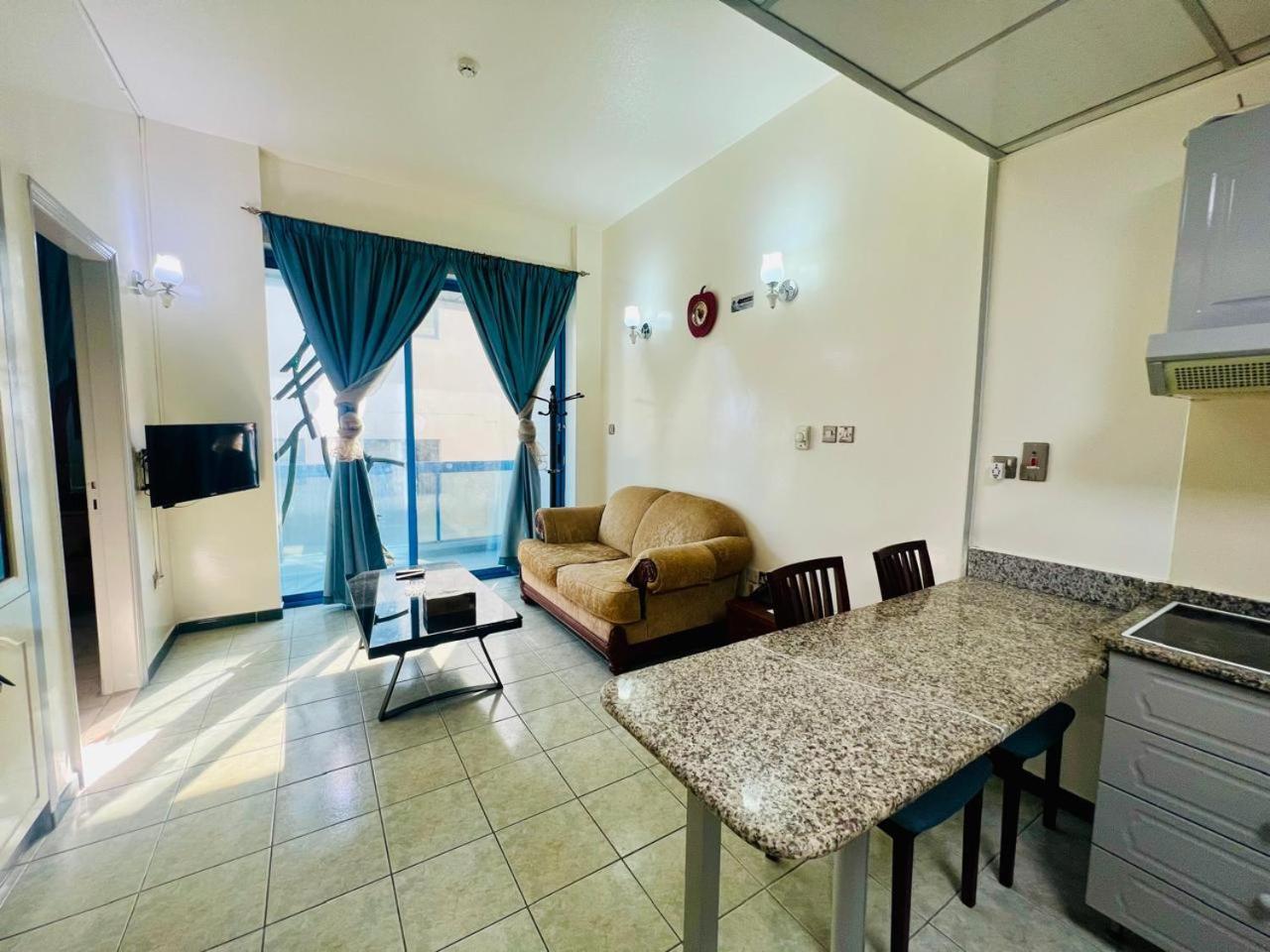 Sky Hotel Apartments Ντουμπάι Εξωτερικό φωτογραφία