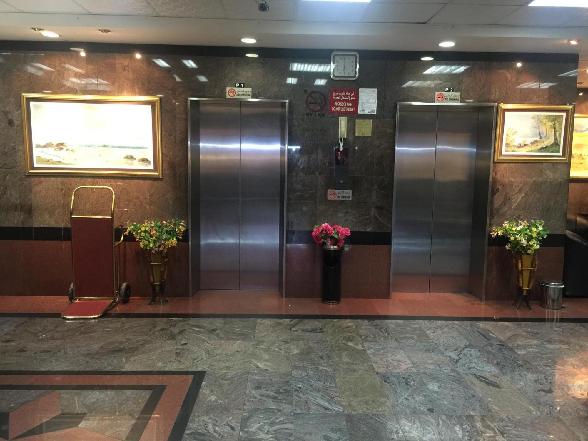 Sky Hotel Apartments Ντουμπάι Εξωτερικό φωτογραφία